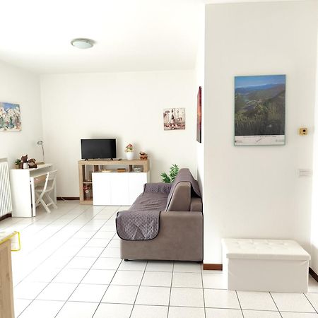 Appartamento Residenza Tiziana Luino Esterno foto