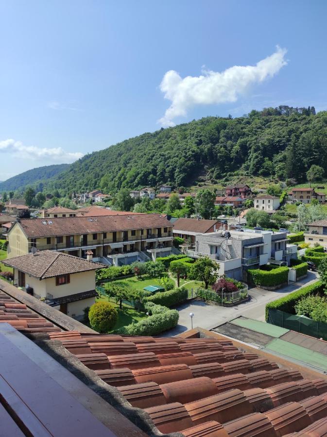 Appartamento Residenza Tiziana Luino Esterno foto