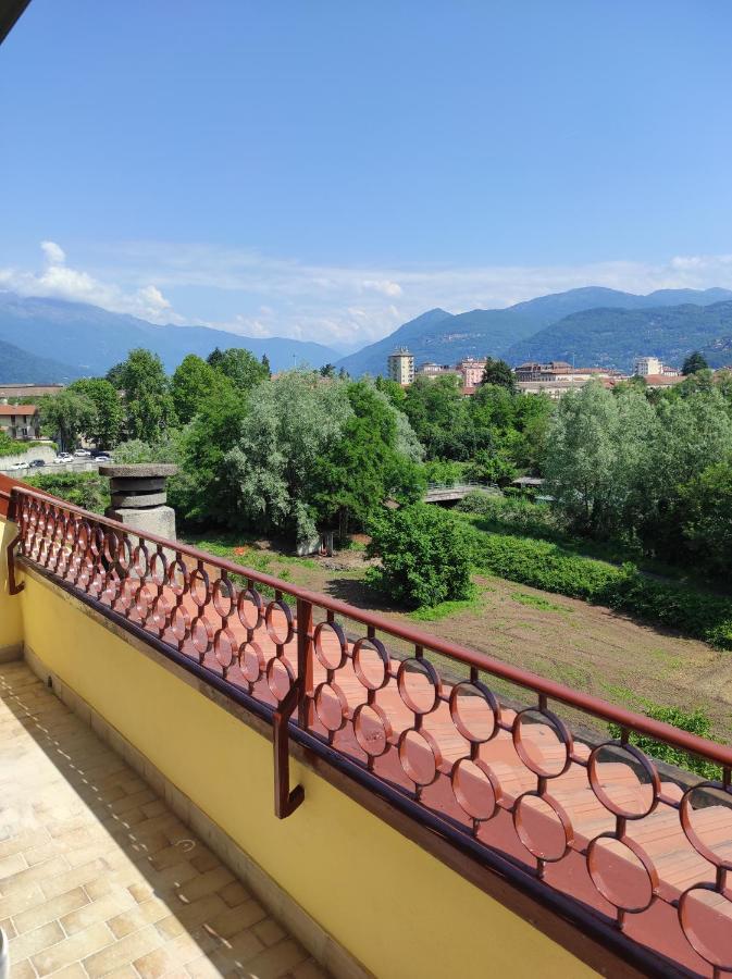 Appartamento Residenza Tiziana Luino Esterno foto